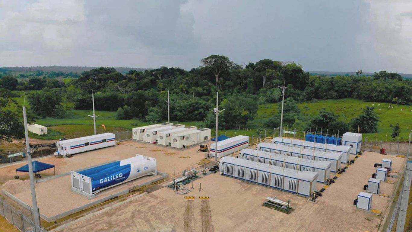 Small-Scale vs Large-Scale LNG: a strategic comparison